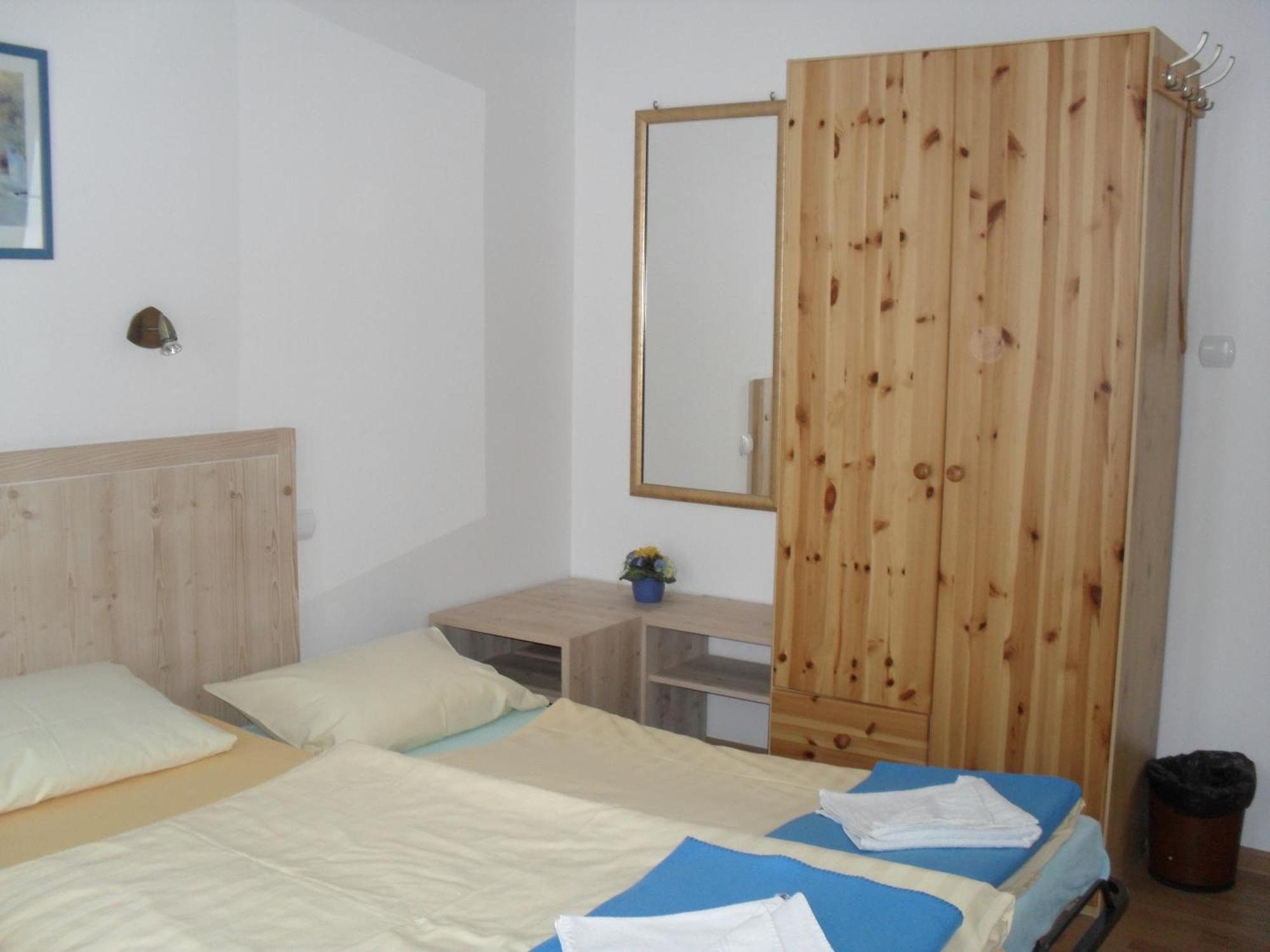 Dworek Leba I Domki Ranczo Itrich Zimmer foto